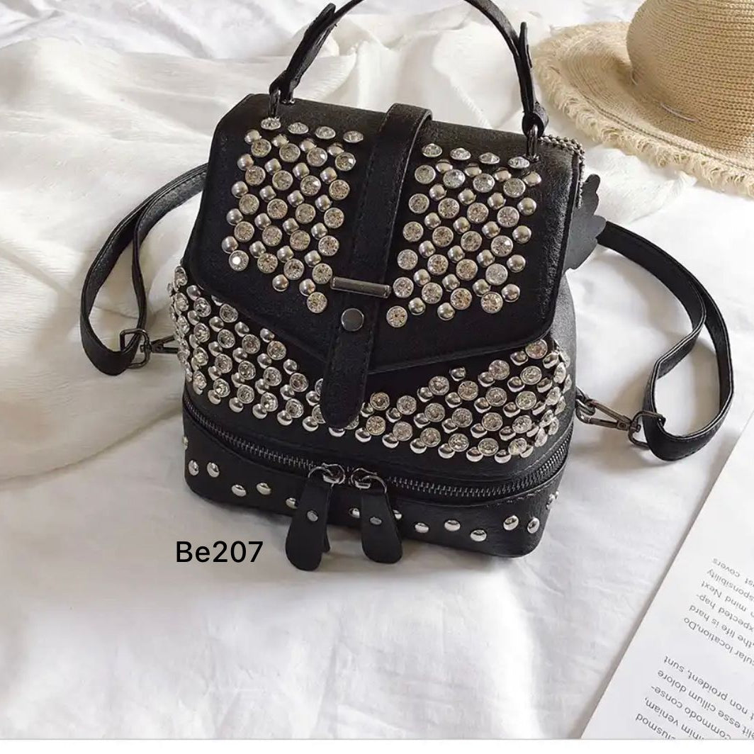 Morral negro apliques plateados piedras 19cm* 20cm 5012 C-B